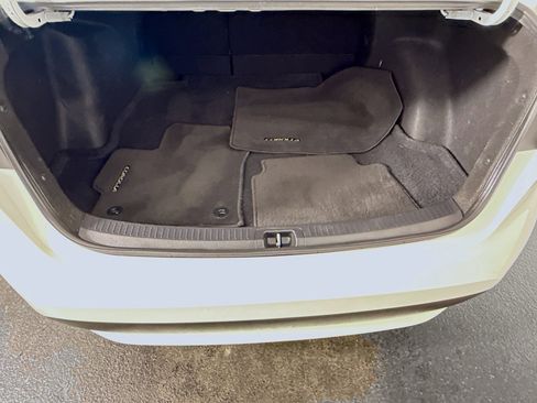 Used 2022 Toyota Corolla LE image 34