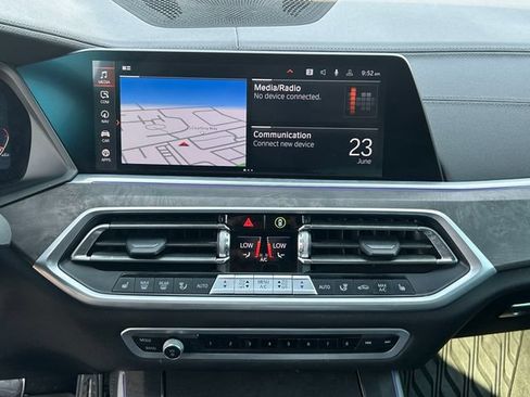 Used 2023 BMW X5 xDrive40i w/ Executive Package AWD/4WD image 14