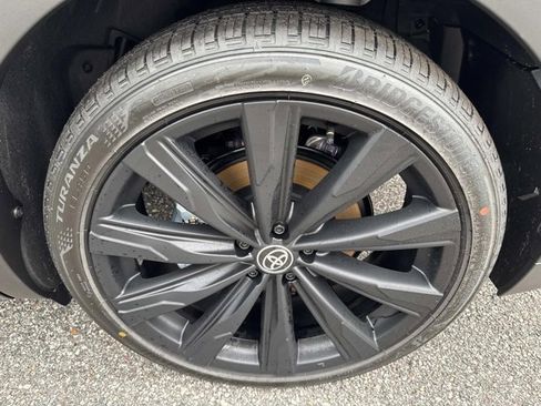 New 2026 Toyota Crown Nightshade image 32