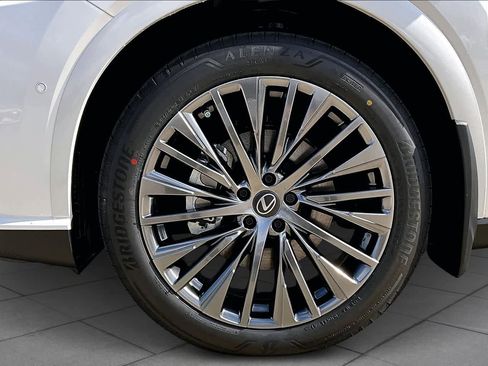 New 2026 Lexus RX 450h Luxury image 11