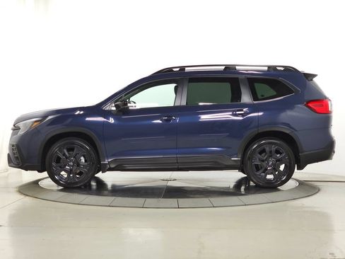 Used 2025 Subaru Ascent Bronze Edition AWD/4WD image 5