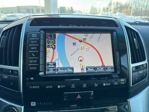 Used 2015 Toyota Land Cruiser w/ Preferred Accessory Package image 15