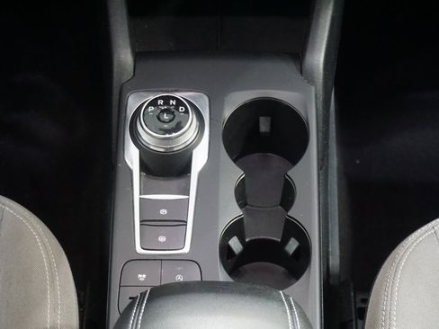 Used 2022 Ford Escape SE w/ Cold Weather Package image 30