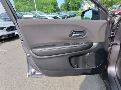 Certified 2019 Honda HR-V LX image 14