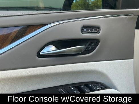 Used 2024 Cadillac Escalade Premium Luxury Platinum image 16