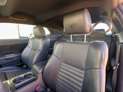 Used 2009 Dodge Challenger R/T image 26