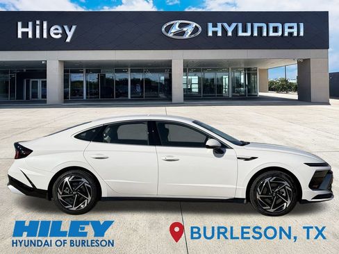 New 2026 Hyundai Sonata SEL image 3