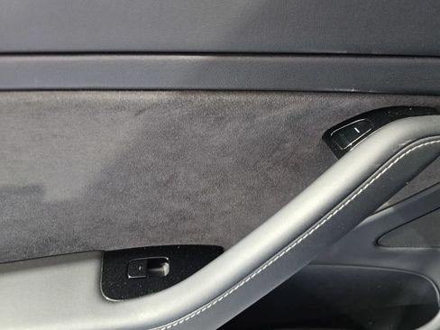 Used 2019 Tesla Model 3 RWD image 11