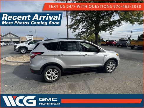 Used 2017 Ford Escape SE w/ SE Leather Comfort Package AWD/4WD image 1