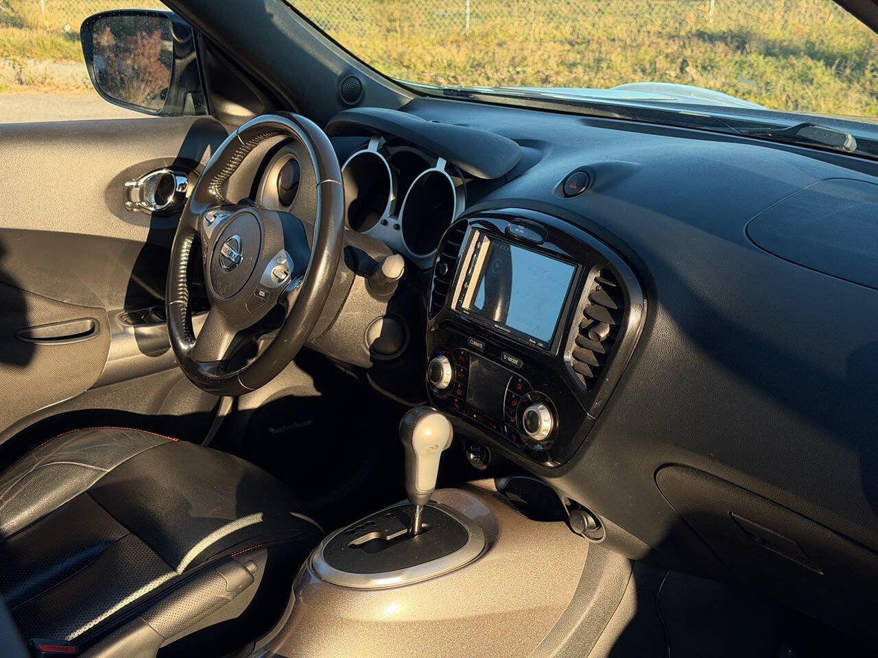 Used 2015 Nissan Juke SL AWD/4WD image 18