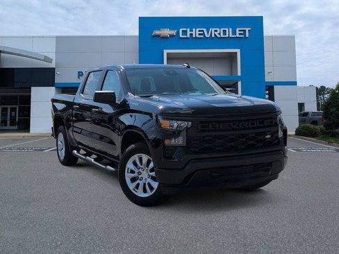 New 2026 Chevrolet Silverado 1500 Custom RWD image 3