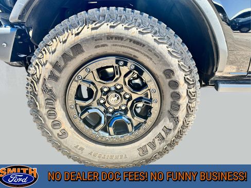 Used 2024 Ford Bronco Wildtrak image 6