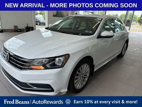 Used 2016 Volkswagen Passat 1.8T SE FWD image 3