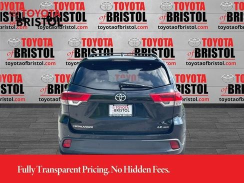 Used 2018 Toyota Highlander Plus AWD/4WD image 4