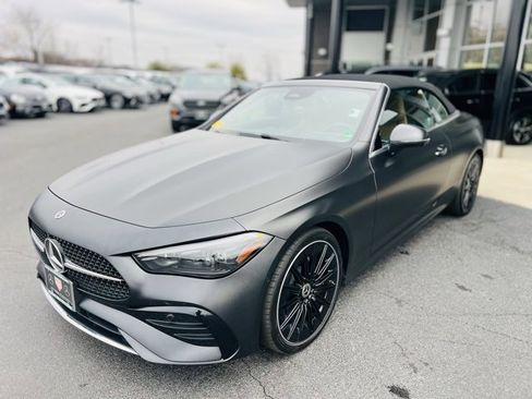 Used 2024 Mercedes-Benz CLE 450 4MATIC Cabriolet image 8