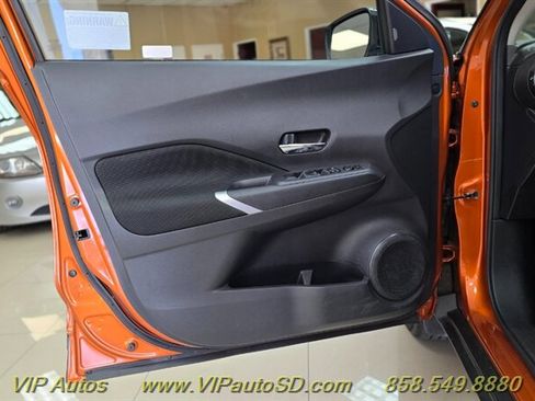 Used 2024 Nissan Kicks SV image 10