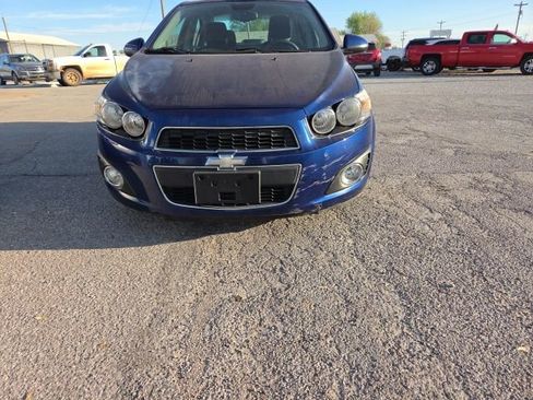 Used 2012 Chevrolet Sonic LT image 2