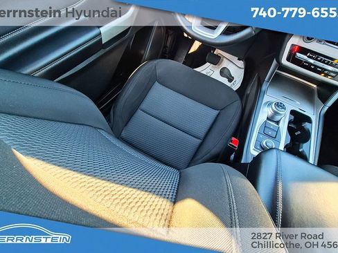 Used 2023 Ford Explorer XLT image 14