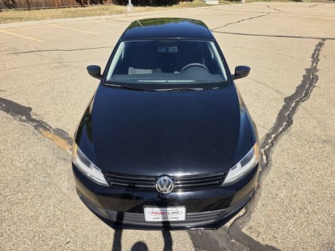 Used 2011 Volkswagen Jetta S FWD image 12
