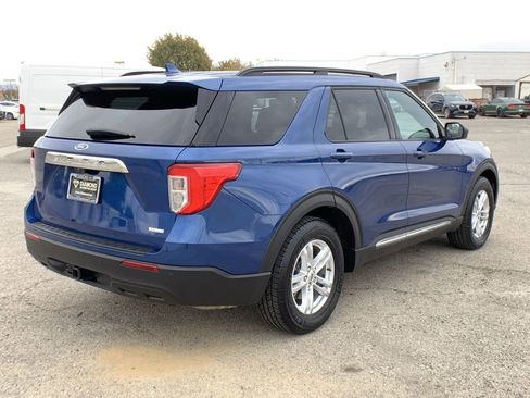 Used 2020 Ford Explorer XLT w/ Class III Trailer Tow Package image 8