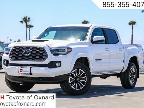 Used 2022 Toyota Tacoma TRD Sport w/ Technology Package RWD image 1