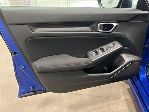 Used 2023 Honda Civic Sport image 10