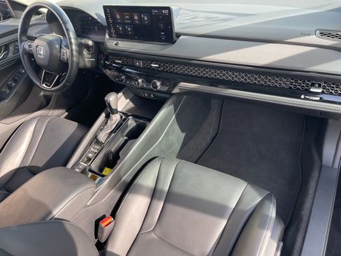 Used 2023 Honda Accord EX-L image 31