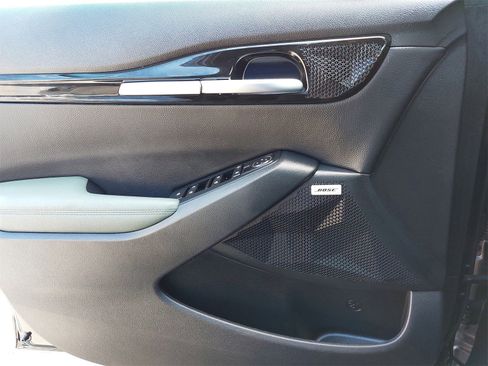 Certified 2025 Kia Seltos SX w/ SX Sunroof Package image 30