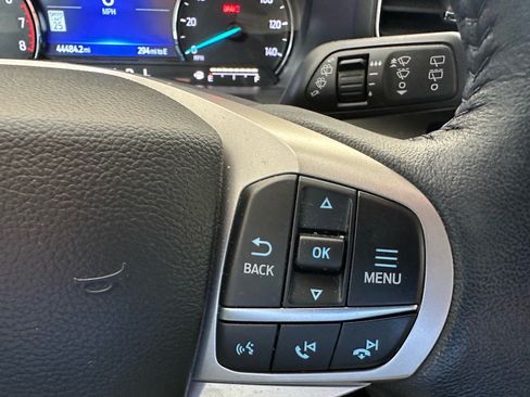 Used 2022 Ford Explorer XLT w/ Equipment Group 202A RWD image 40