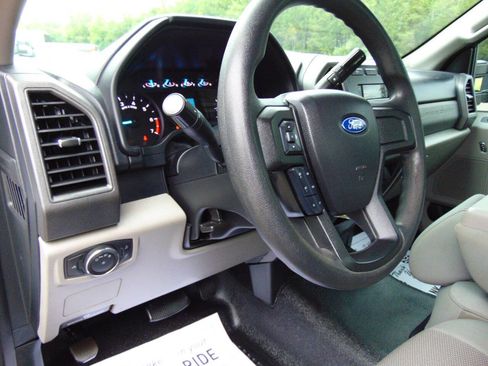 Used 2018 Ford F350 XL w/ Power Equipment Group RWD image 12