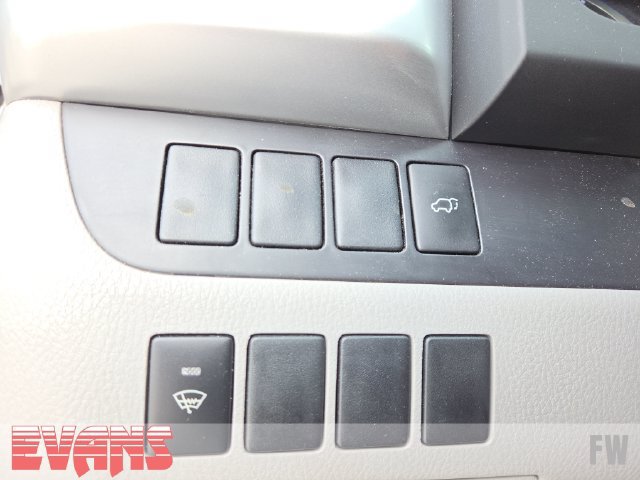 Used 2015 Toyota Highlander XLE AWD/4WD image 16
