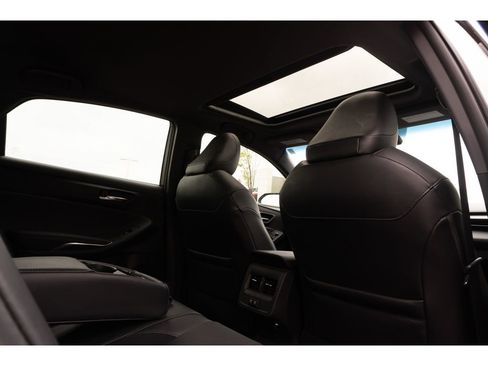 Used 2020 Toyota Avalon XSE image 16