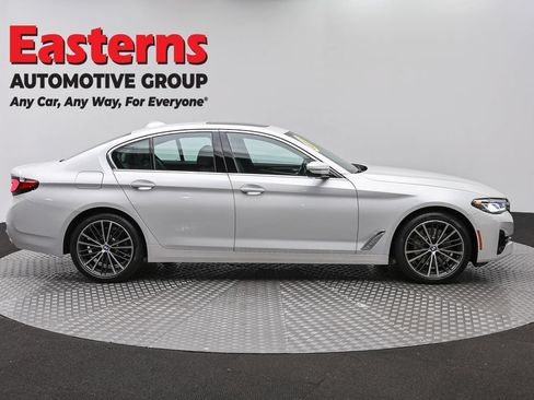 Used 2022 BMW 530i xDrive w/ Premium Package AWD/4WD image 4