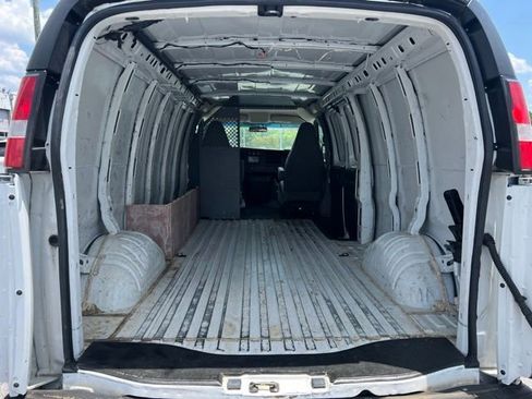 Used 2018 Chevrolet Express 2500 Extended w/ Driver Convenience Package RWD image 29