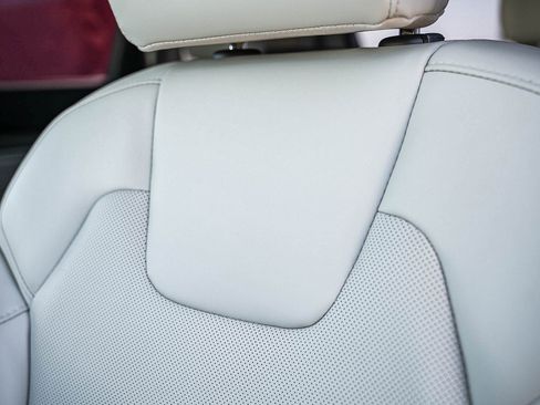 Used 2022 Kia Telluride S image 27