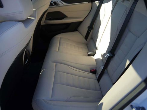 Used 2025 BMW i4 eDrive40 w/ Premium Package image 9