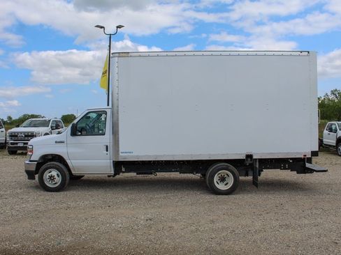 New 2025 Ford E-450 and Econoline 450 Super Duty w/ Power Equipment Group image 8