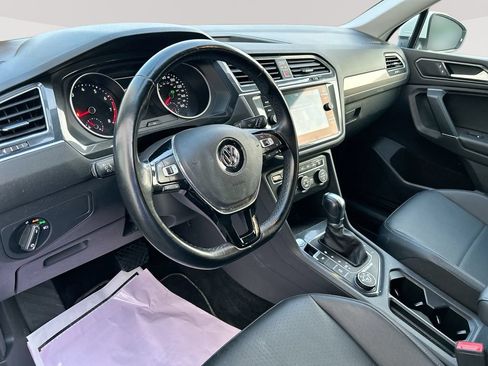 Used 2018 Volkswagen Tiguan SE AWD/4WD image 13