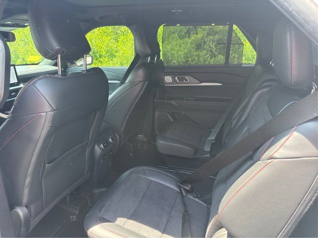 Used 2025 Ford Explorer ST AWD/4WD image 14