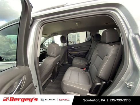 Certified 2023 GMC Acadia SLE w/ Driver Convenience Package image 28