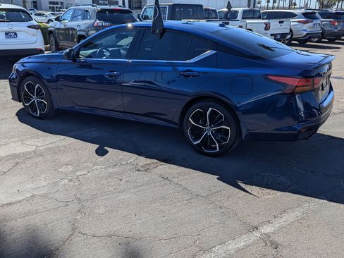 Certified 2023 Nissan Altima 2.5 SR image 4