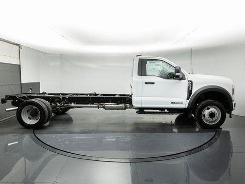 New 2026 Ford F550 2WD Regular Cab Super Duty image 10