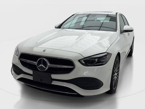 Used 2024 Mercedes-Benz C 300 4MATIC Sedan image 4