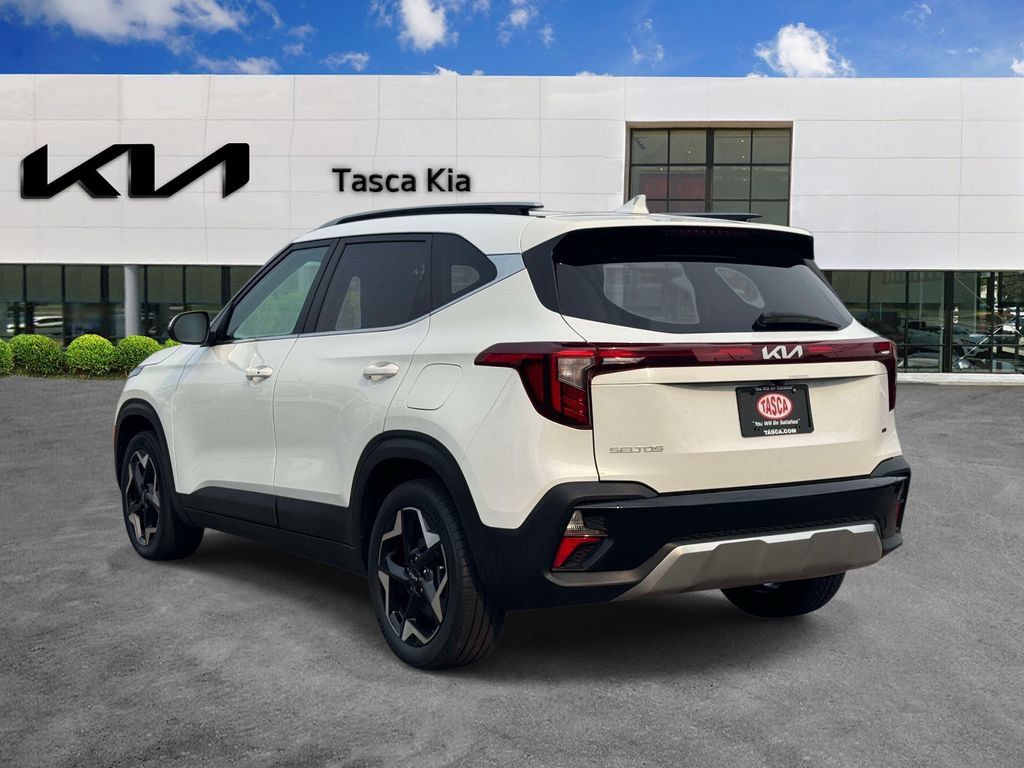 Used 2024 Kia Seltos EX AWD/4WD image 6