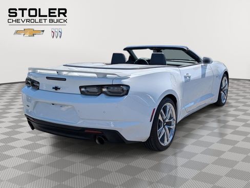 Used 2024 Chevrolet Camaro LT w/ RS Package image 5
