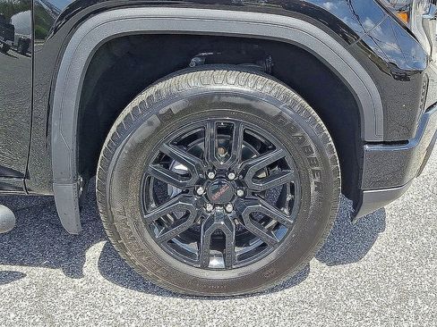 Used 2025 GMC Sierra 1500 Elevation w/ Preferred Package AWD/4WD image 8