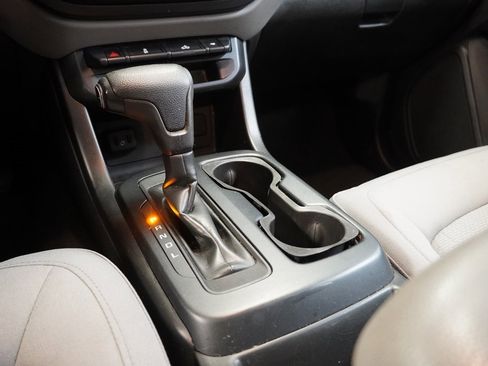 Used 2019 Chevrolet Colorado W/T w/ Custom Special Edition image 20