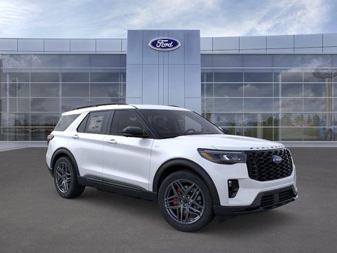 New 2026 Ford Explorer ST-Line w/ ST-Line Street Pack AWD/4WD image 7