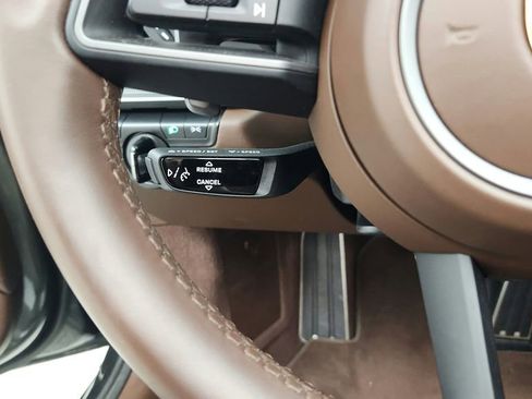 Used 2022 Porsche 911 Carrera image 22