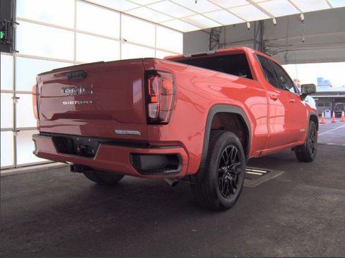 Used 2025 GMC Sierra 1500 Elevation image 9